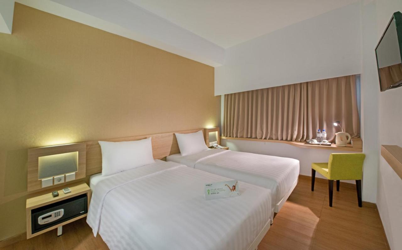 Whiz Prime Hotel Megamas Manado Eksteriør billede